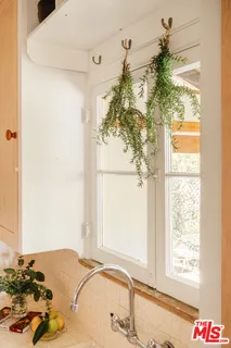 $725,000 | 654 Frontenac Avenue, Los Angeles, CA 90065