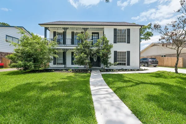 $384,990 | 16410 Heatherdale Drive, Houston, TX 77059