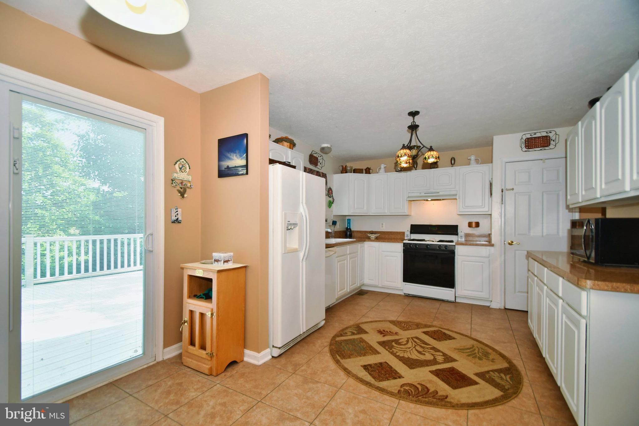 9319 Sea Point Road Baltimore, MD 21219 - Photo 11 of 55 Kitchen view