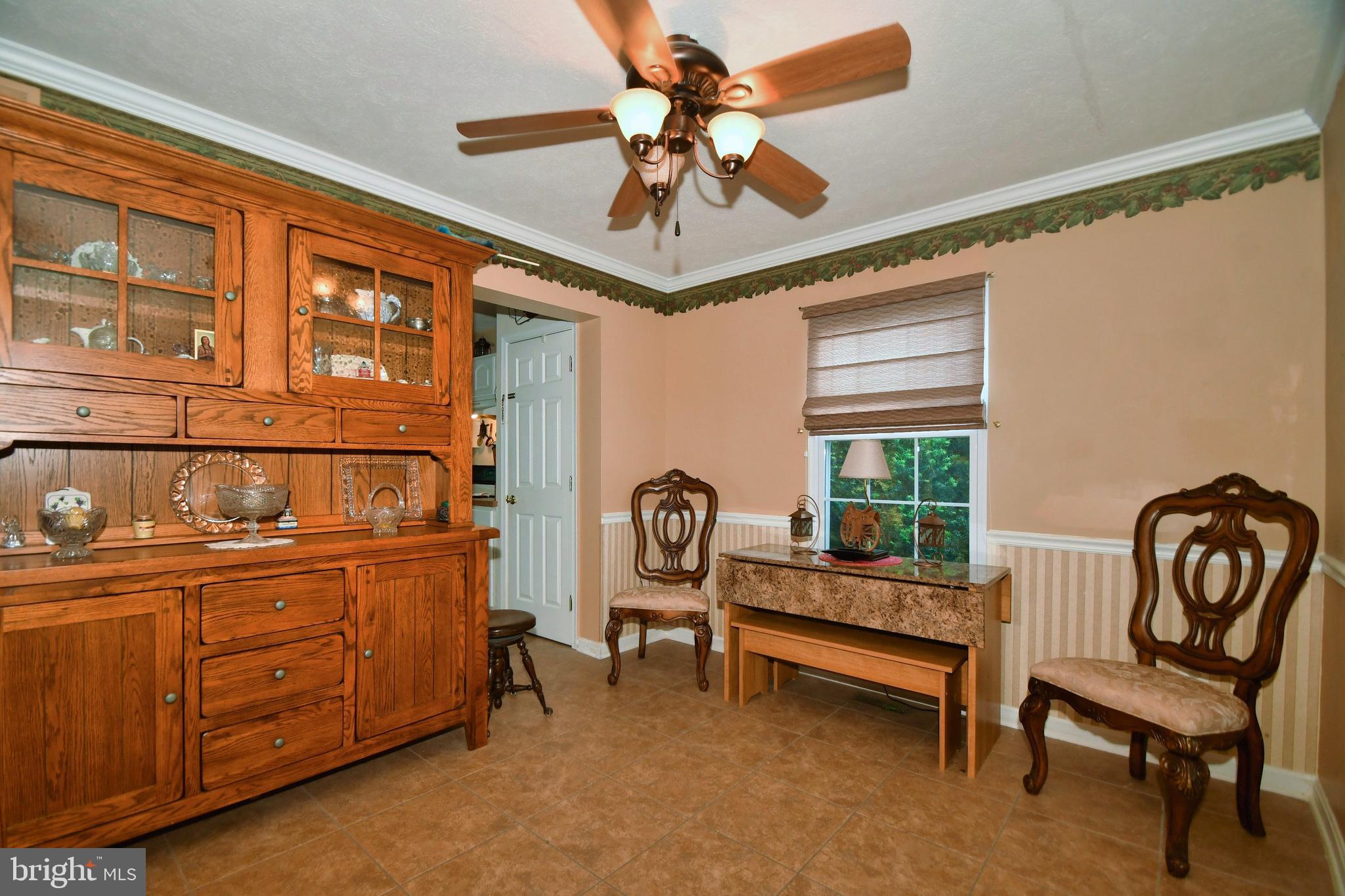 9319 Sea Point Road Baltimore, MD 21219 - Photo 16 of 55 Formal Dining room