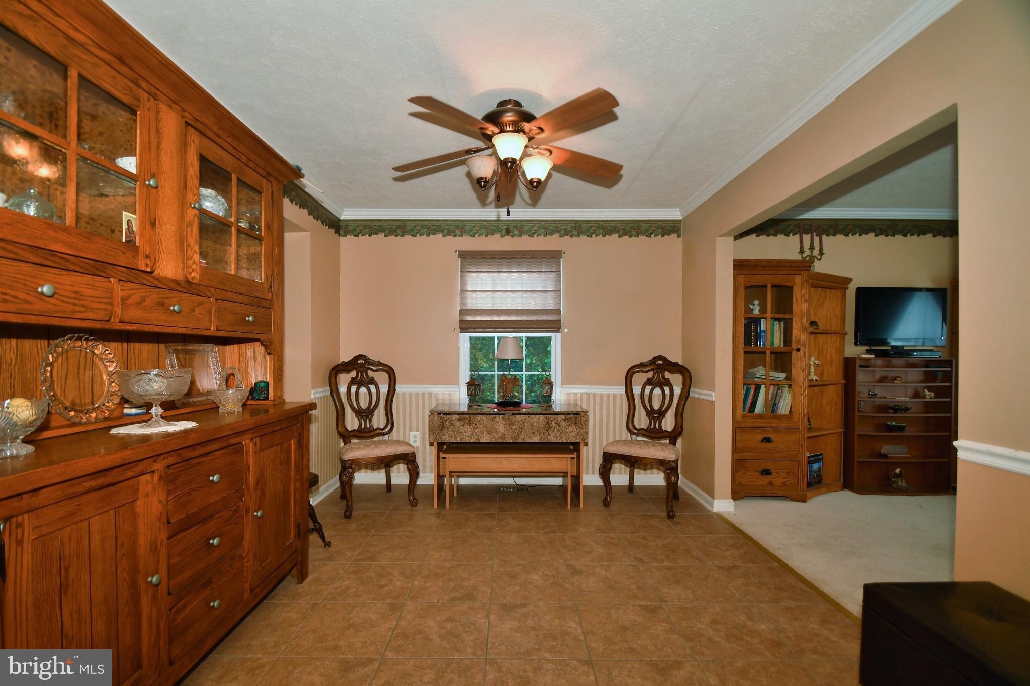 9319 Sea Point Road Baltimore, MD 21219 - Photo 17 of 55 Ceramic floors
