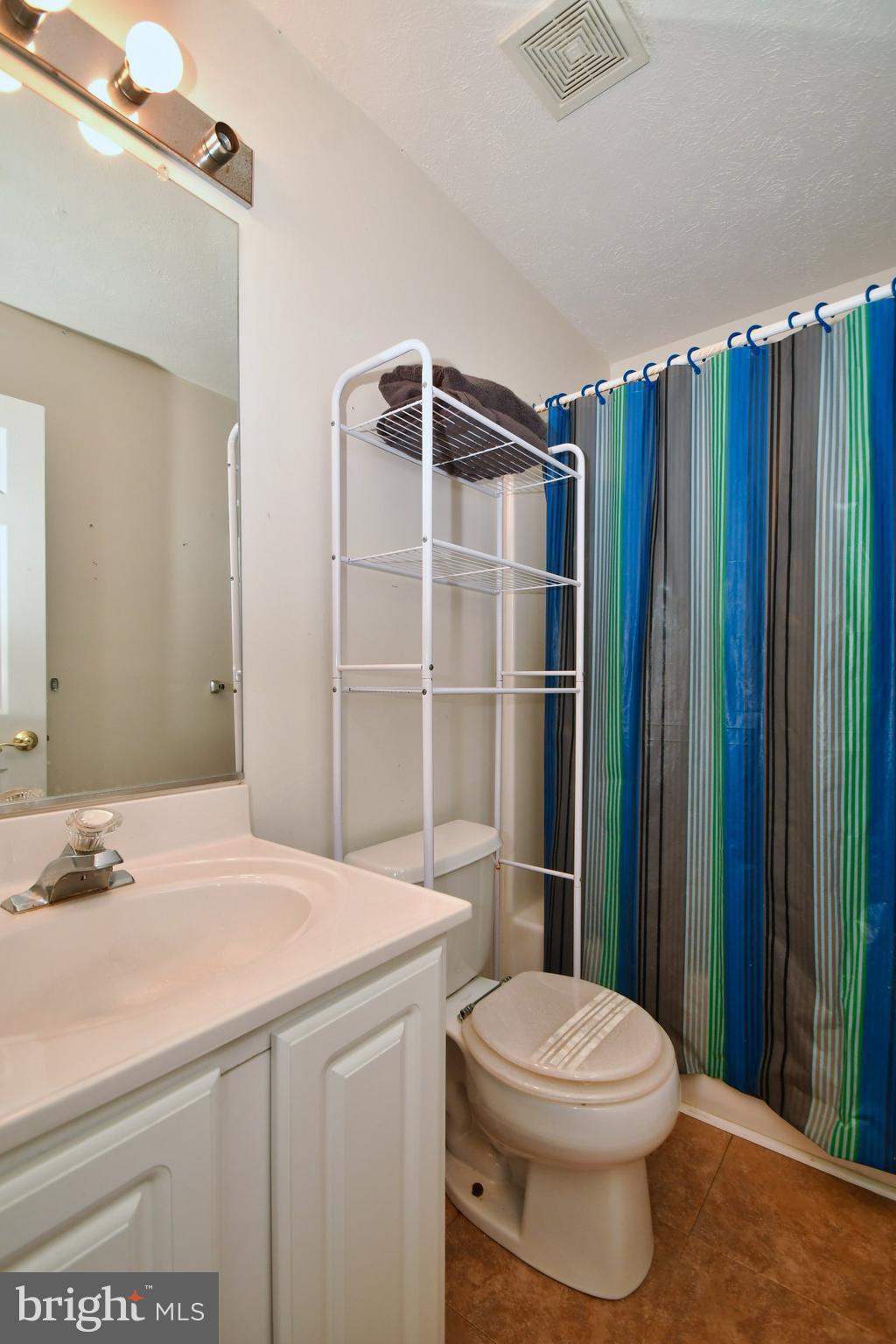 9319 Sea Point Road Baltimore, MD 21219 - Photo 28 of 55 Upstairs Full Bath