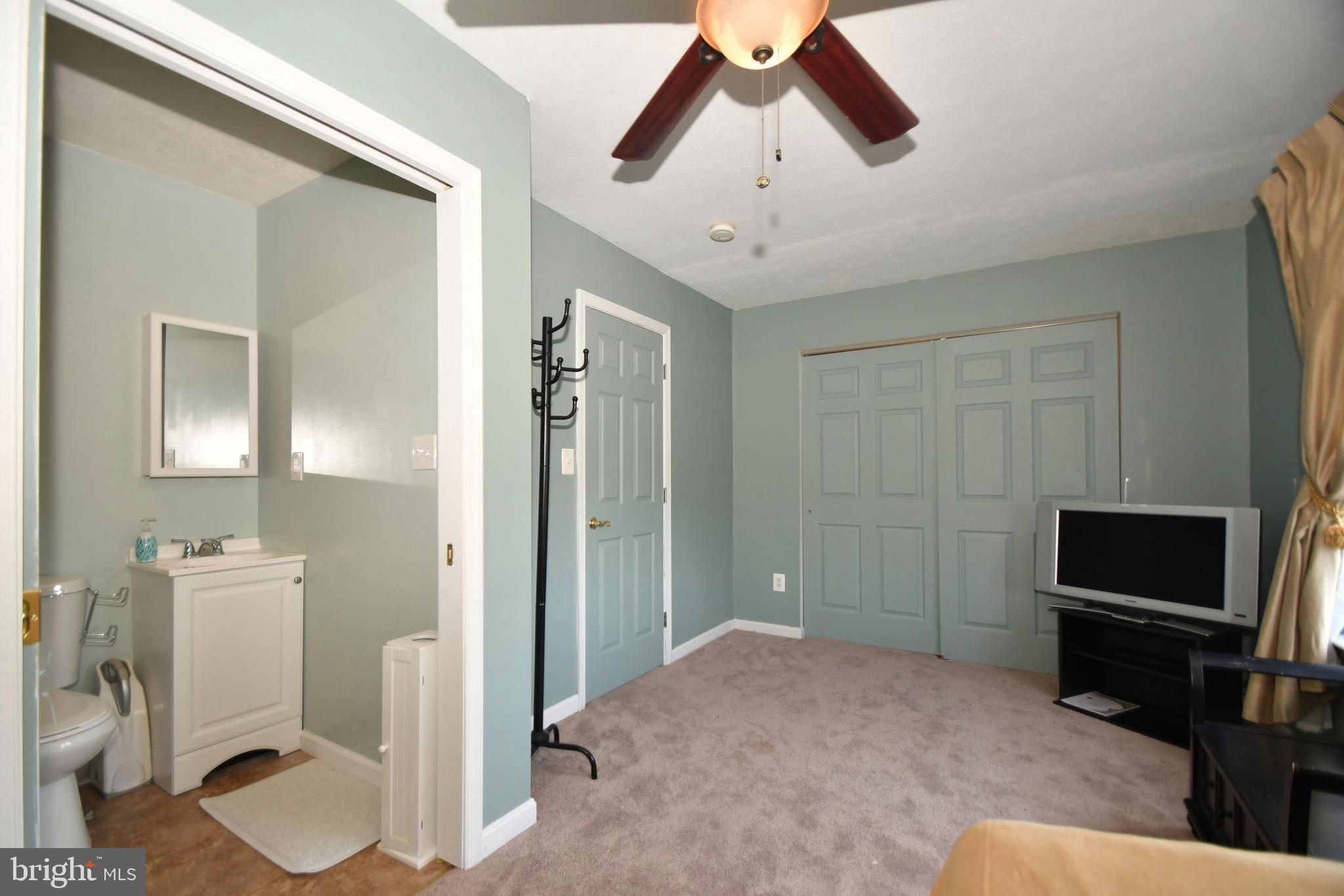 9319 Sea Point Road Baltimore, MD 21219 - Photo 36 of 55