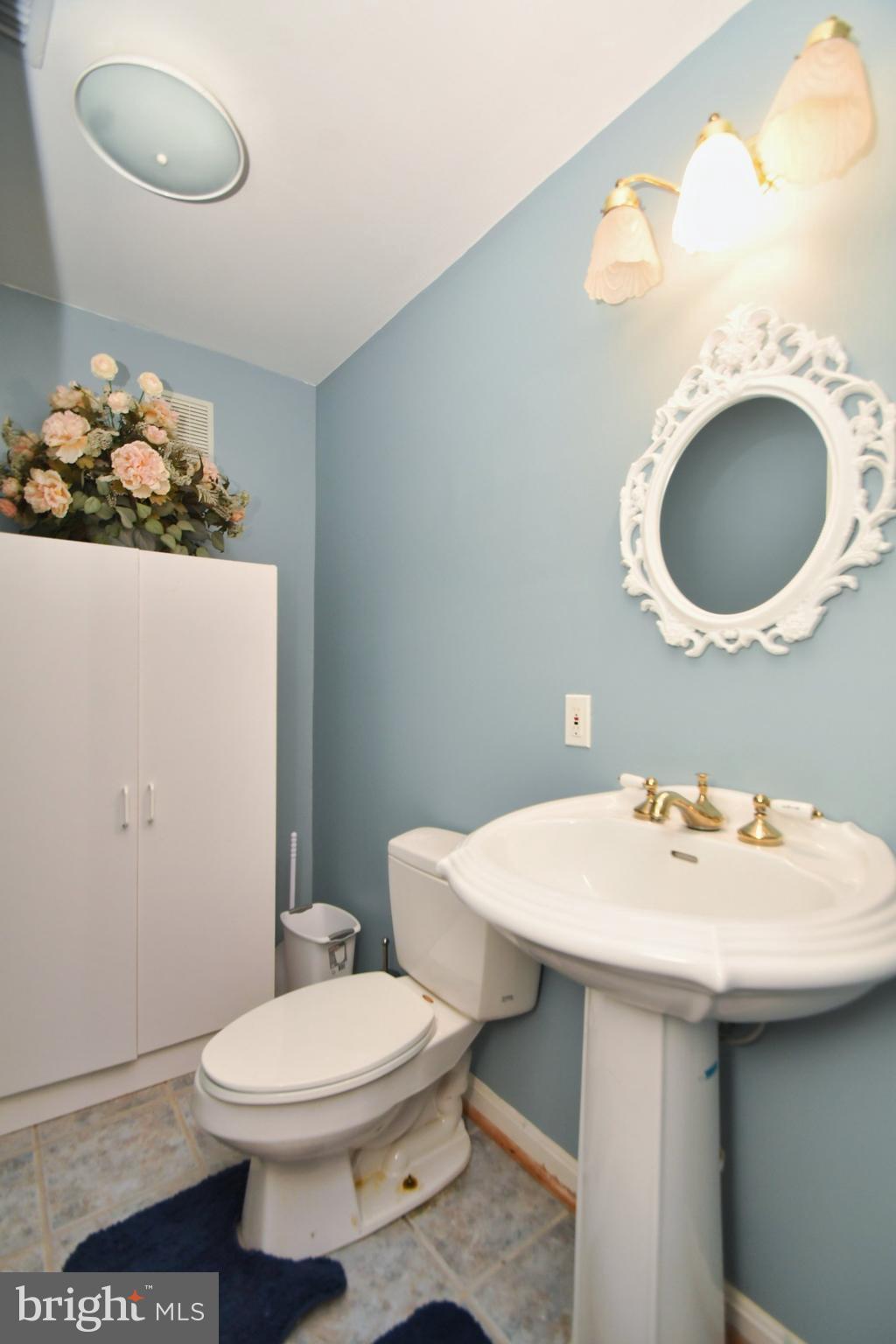 9319 Sea Point Road Baltimore, MD 21219 - Photo 51 of 55 Lower level Powder Room