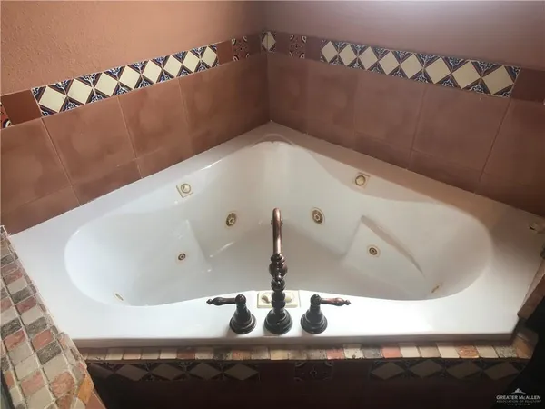 $3,750 | 4713 Quince Avenue, McAllen, TX 78501