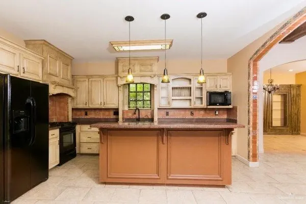 $3,750 | 4713 Quince Avenue, McAllen, TX 78501