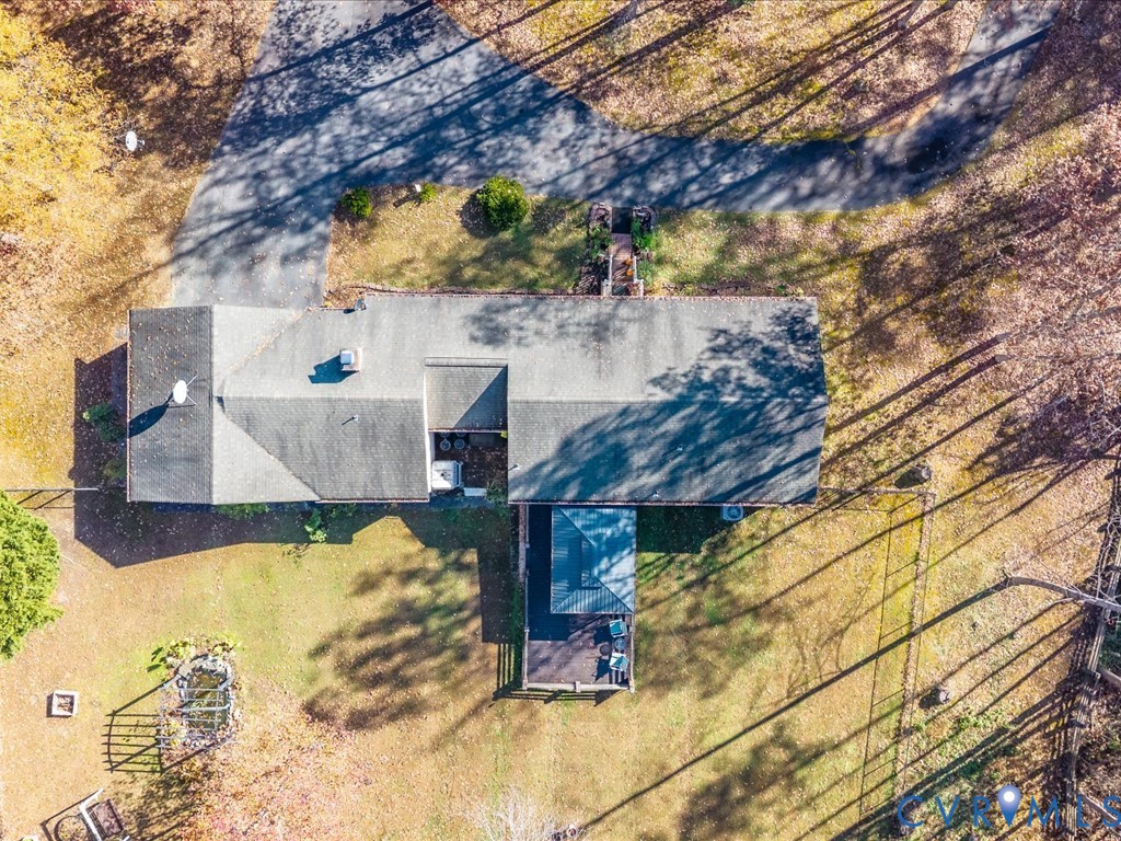 15415 Hopeful Church Road Bumpass, VA 23024 - Photo 25 of 27 a view of a backyard
