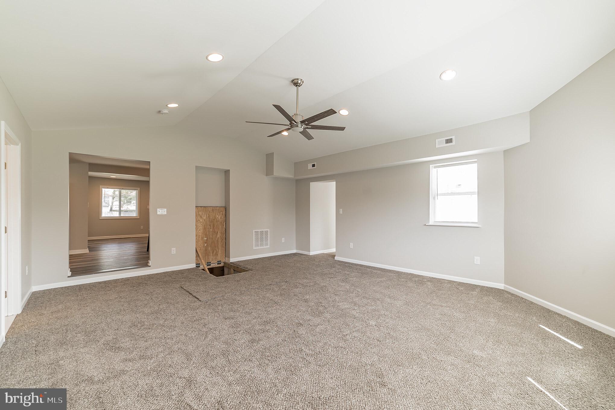 9401 Philadelphia Road Baltimore, MD 21237 - Photo 14 of 46 Great Room