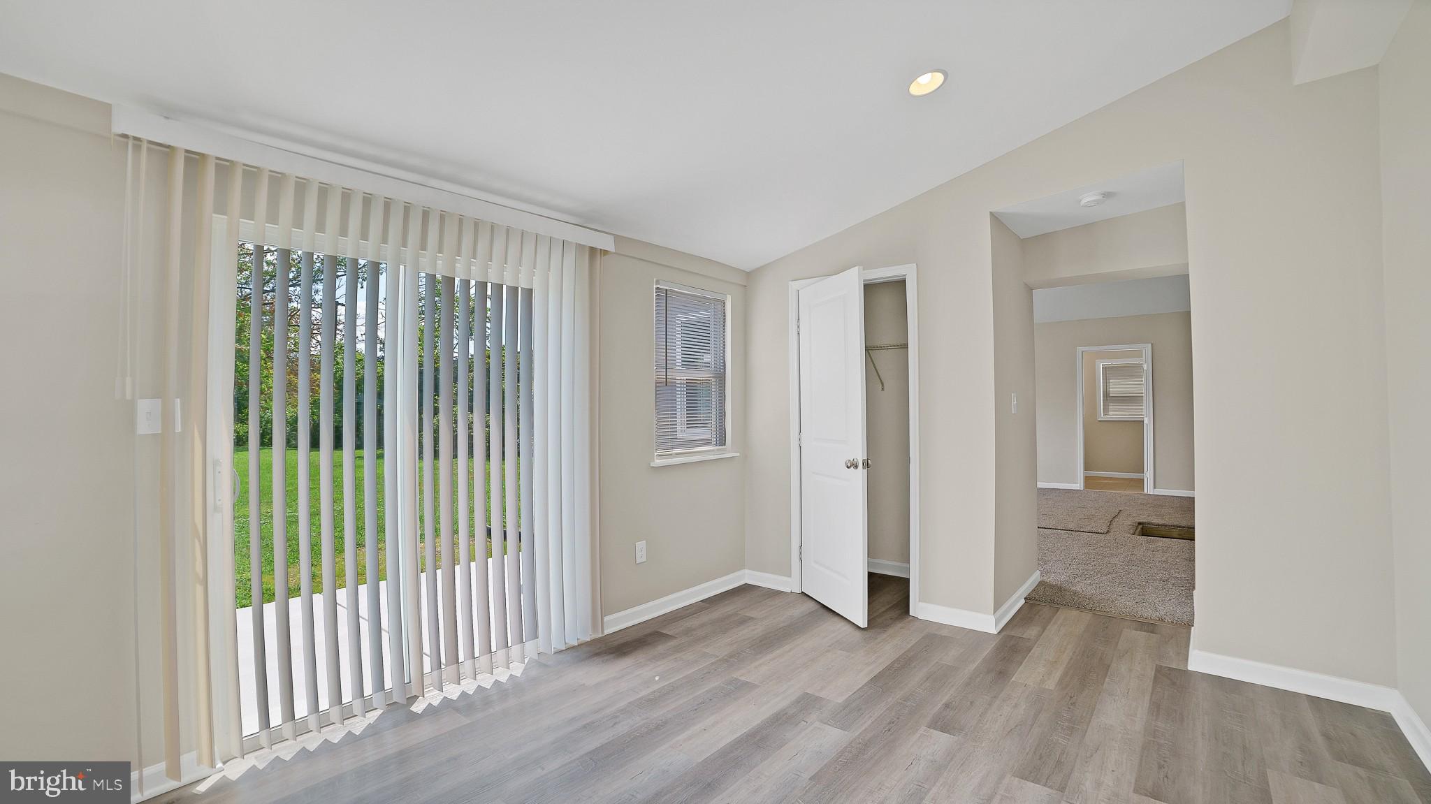 9401 Philadelphia Road Baltimore, MD 21237 - Photo 16 of 46 Sun Room w/LVP