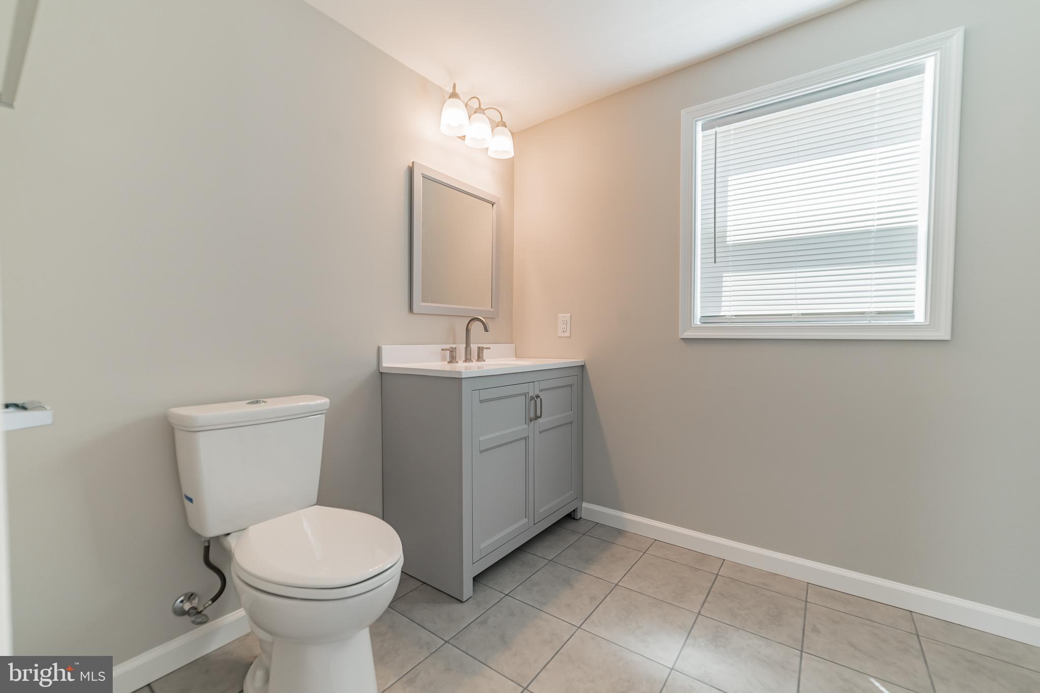 9401 Philadelphia Road Baltimore, MD 21237 - Photo 20 of 46 High end features full bathroom