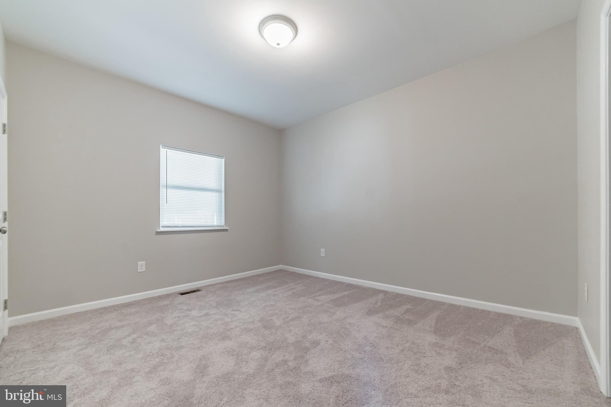 9401 Philadelphia Road Baltimore, MD 21237 - Photo 25 of 46 Bed