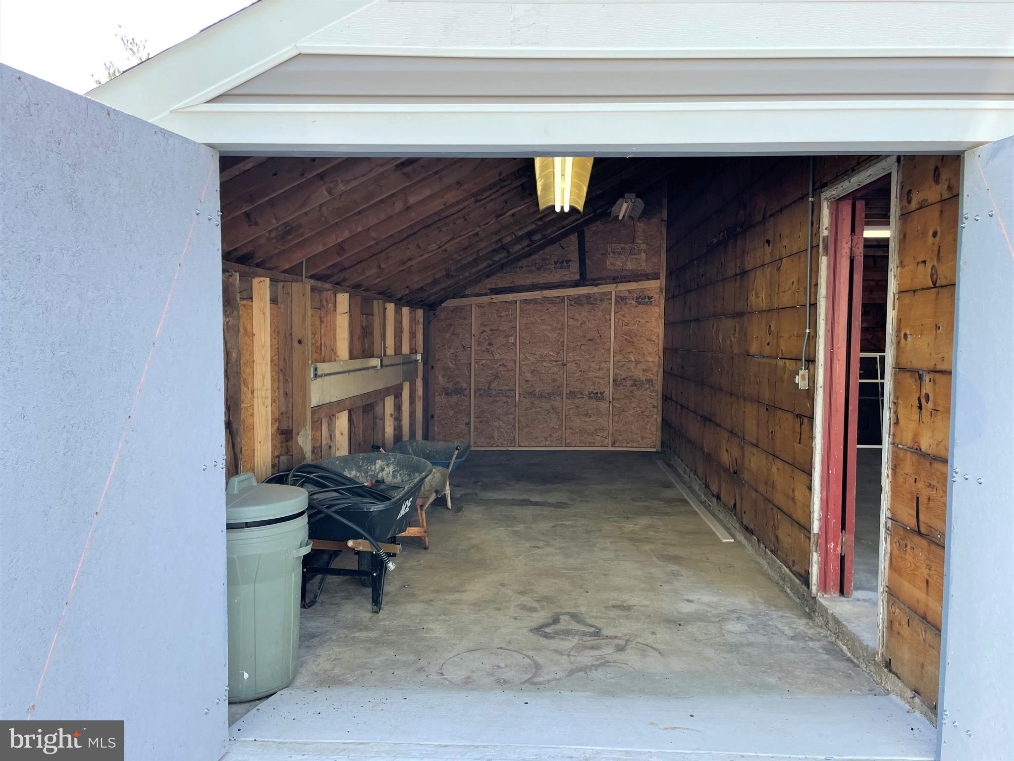 9401 Philadelphia Road Baltimore, MD 21237 - Photo 32 of 46 Side garage/barn approx 25x10