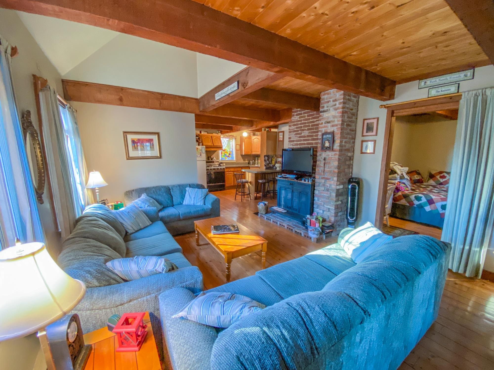 6 Poplar Road Wilmington, VT 05363 - Photo 3 of 27 Gallery Image 3