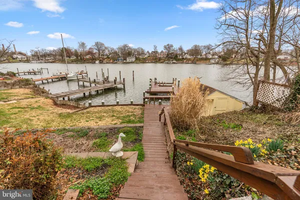 $675,000 | 452 Carvel Beach Road, Carvel Beach, MD 21226