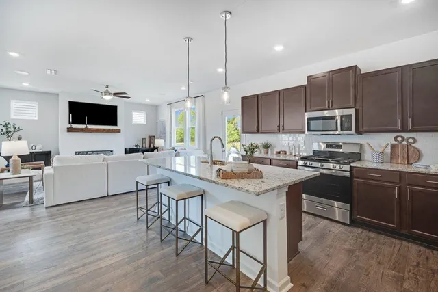 $458,670 | 3983 Alderstone Drive, Flowery Branch, GA 30542