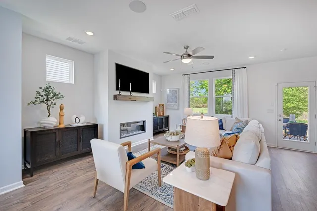 $458,670 | 3983 Alderstone Drive, Flowery Branch, GA 30542