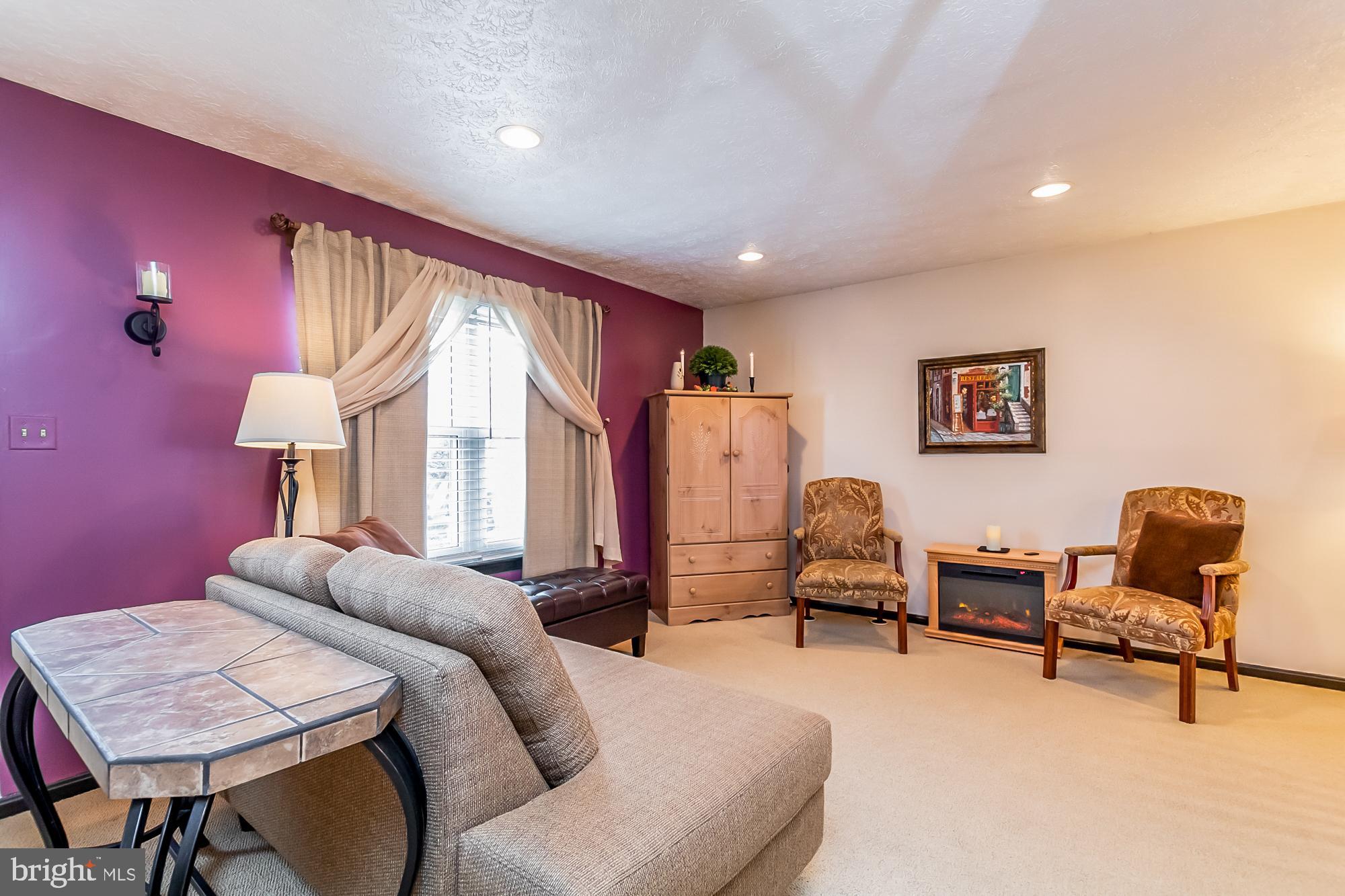 7 Powder Place Baltimore, MD 21236 - Photo 6 of 50 Living Room