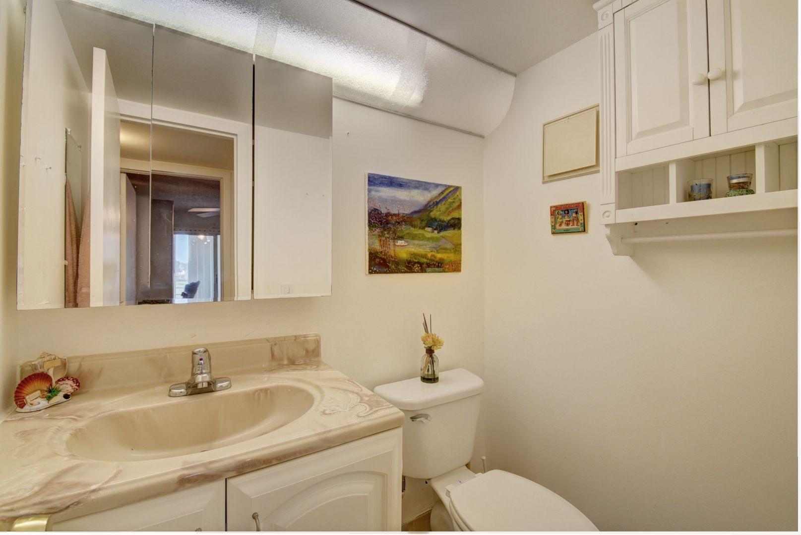 2019 Cornwall East Boca Raton, FL 33434 - Photo 13 of 21 Master Bath
