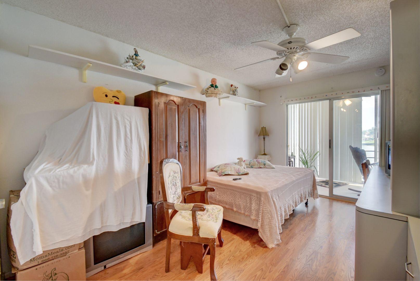 2019 Cornwall East Boca Raton, FL 33434 - Photo 15 of 21 Guest Bedroom