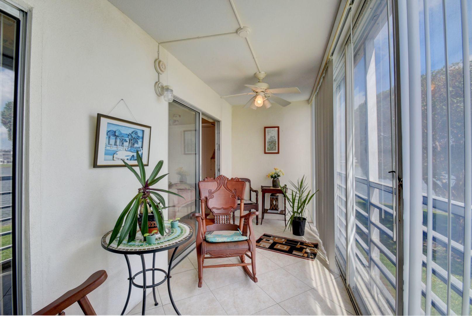 2019 Cornwall East Boca Raton, FL 33434 - Photo 20 of 21 Patio