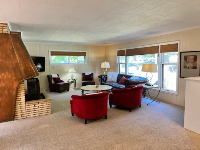 $3,250 | 4005 West 44th Street, Unit A, Edina, MN 55424