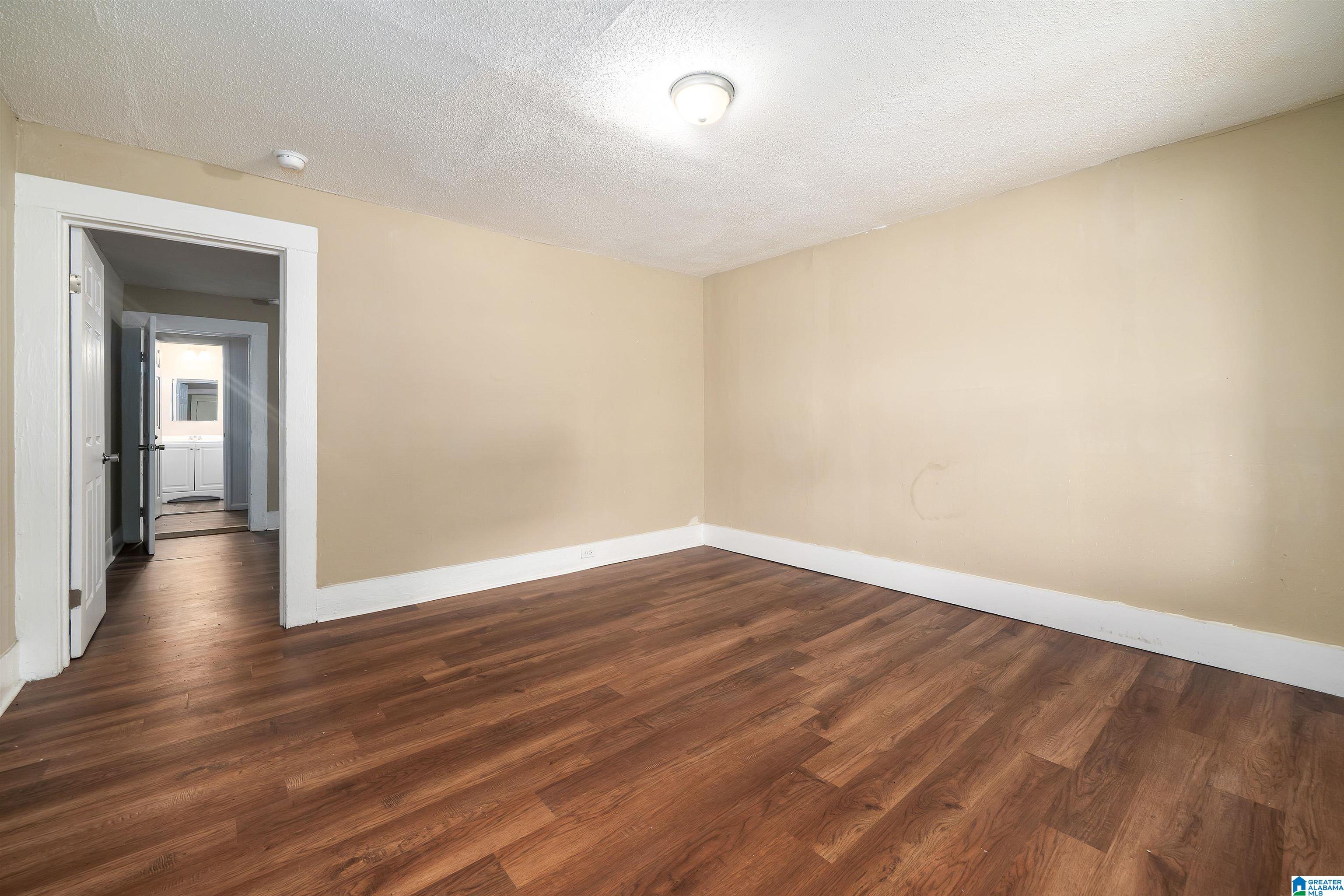 1112 Elm Avenue Birmingham, AL 35217 - Photo 4 of 26
