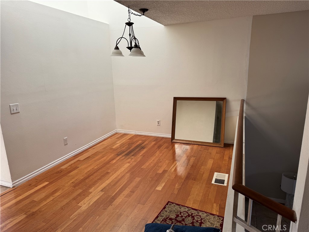 1019 Thomas Lane Ventura, CA 93003 - Photo 7 of 13