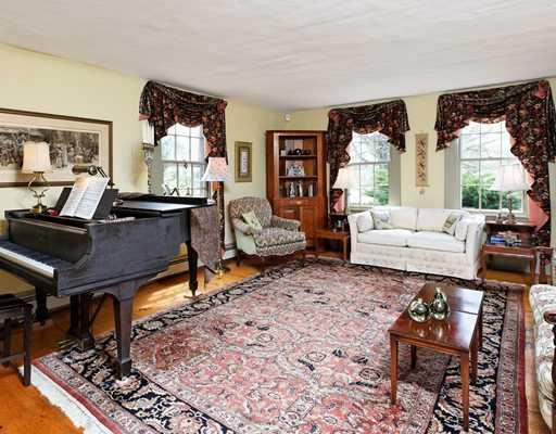 117 Boothbay Road Edgecomb, ME 04556 - Photo 2 of 25 Living Room.