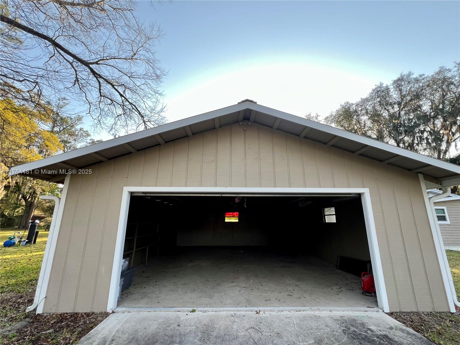 2985 Hilltop Road St. Augustine, FL 32086 - Photo 4 of 26 a view of barn