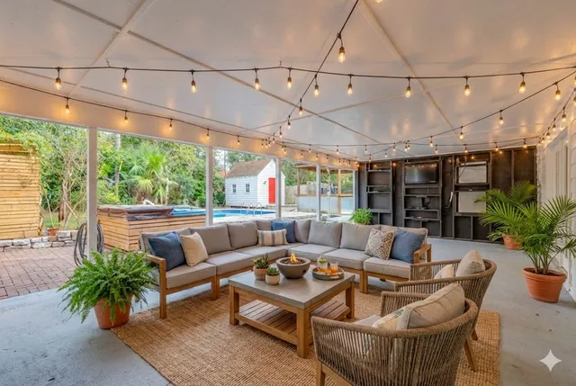 $565,000 | 1224 Corona Drive, Austin, TX 78723