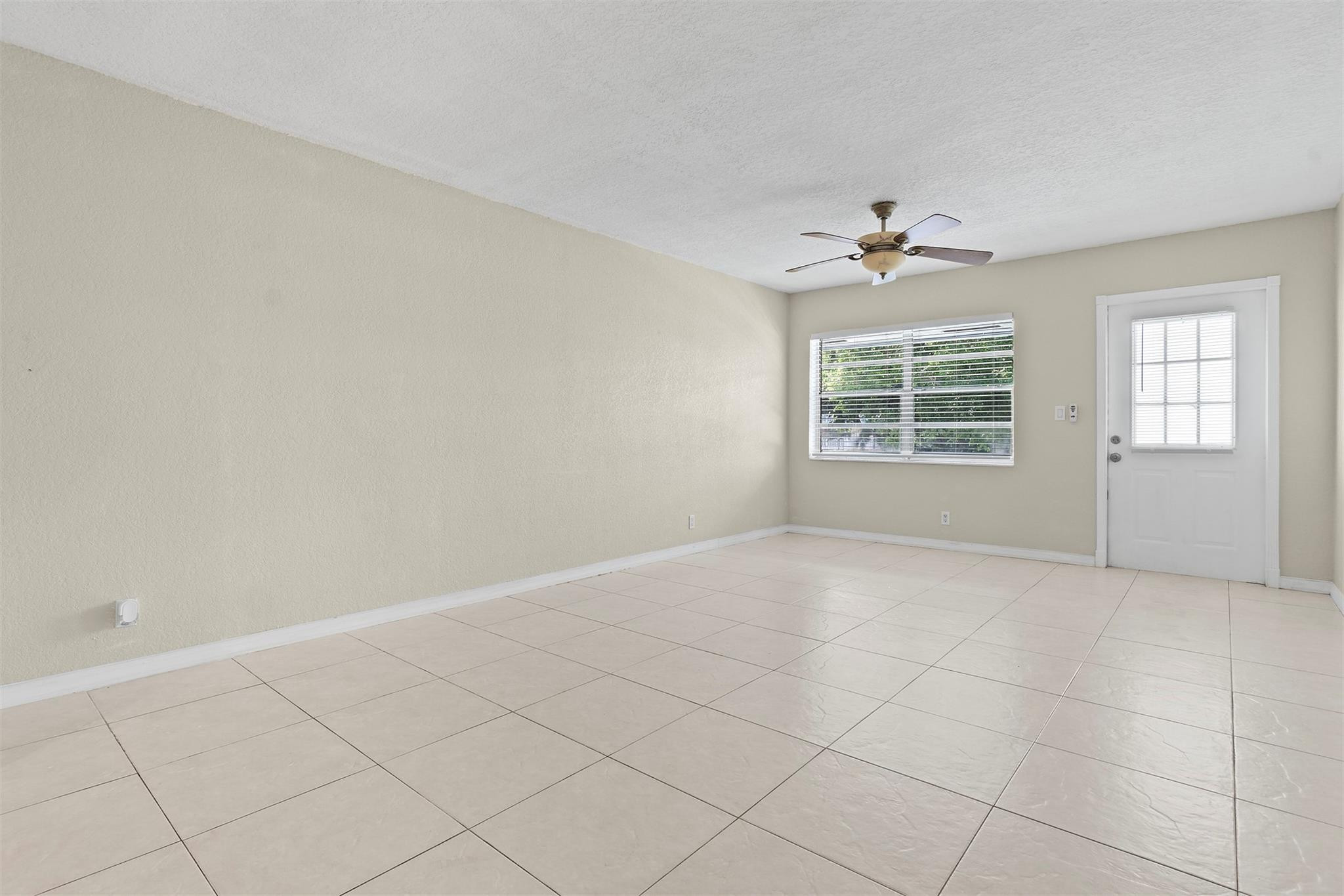 751 Pine Drive, Unit 204 Pompano Beach, FL 33060 - Photo 7 of 25 Photo 7