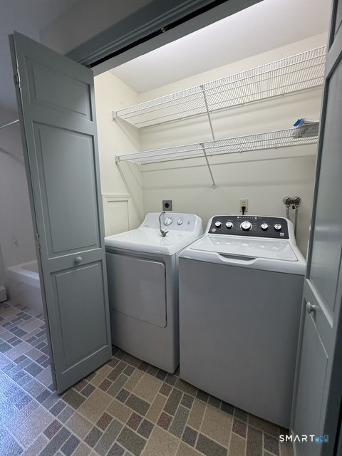 1 Ridge Road Mansfield, CT 06268 - Photo 16 of 38 Laundry, main floor in primary bedroom