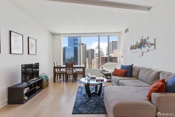 $5,695 | 338 Main Street, Unit 23H, San Francisco, CA 94105