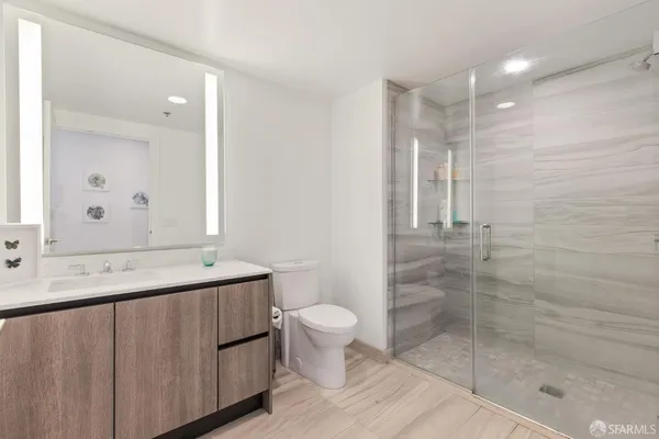 $5,695 | 338 Main Street, Unit 23H, San Francisco, CA 94105