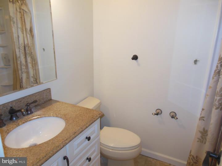 223 Goodford Road Philadelphia, PA 19154 - Photo 7 of 9