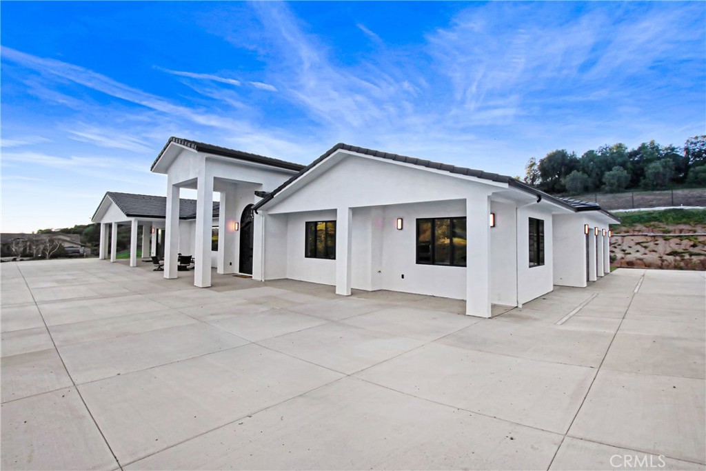 2027 Vía Monserate Fallbrook, CA 92028 - Photo 38 of 45