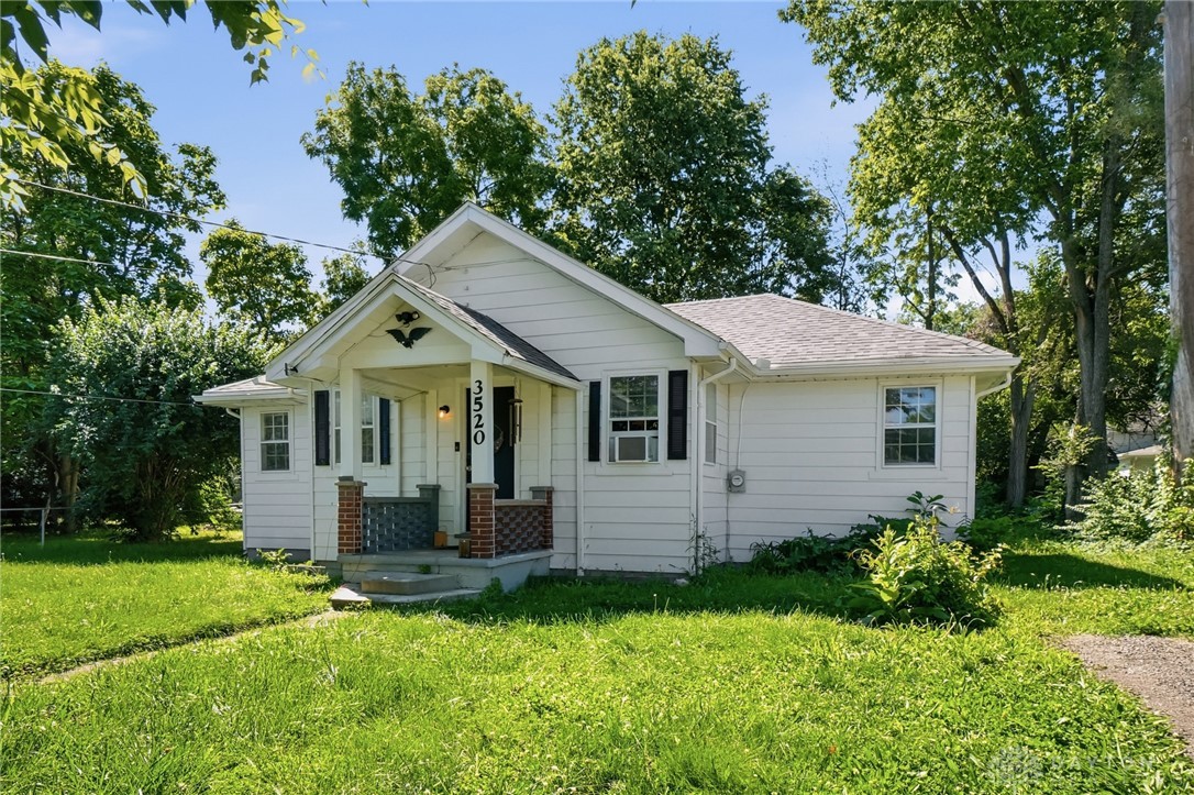 3520 Cozy Camp Road Moraine, OH 45439 - Photo 3 of 32