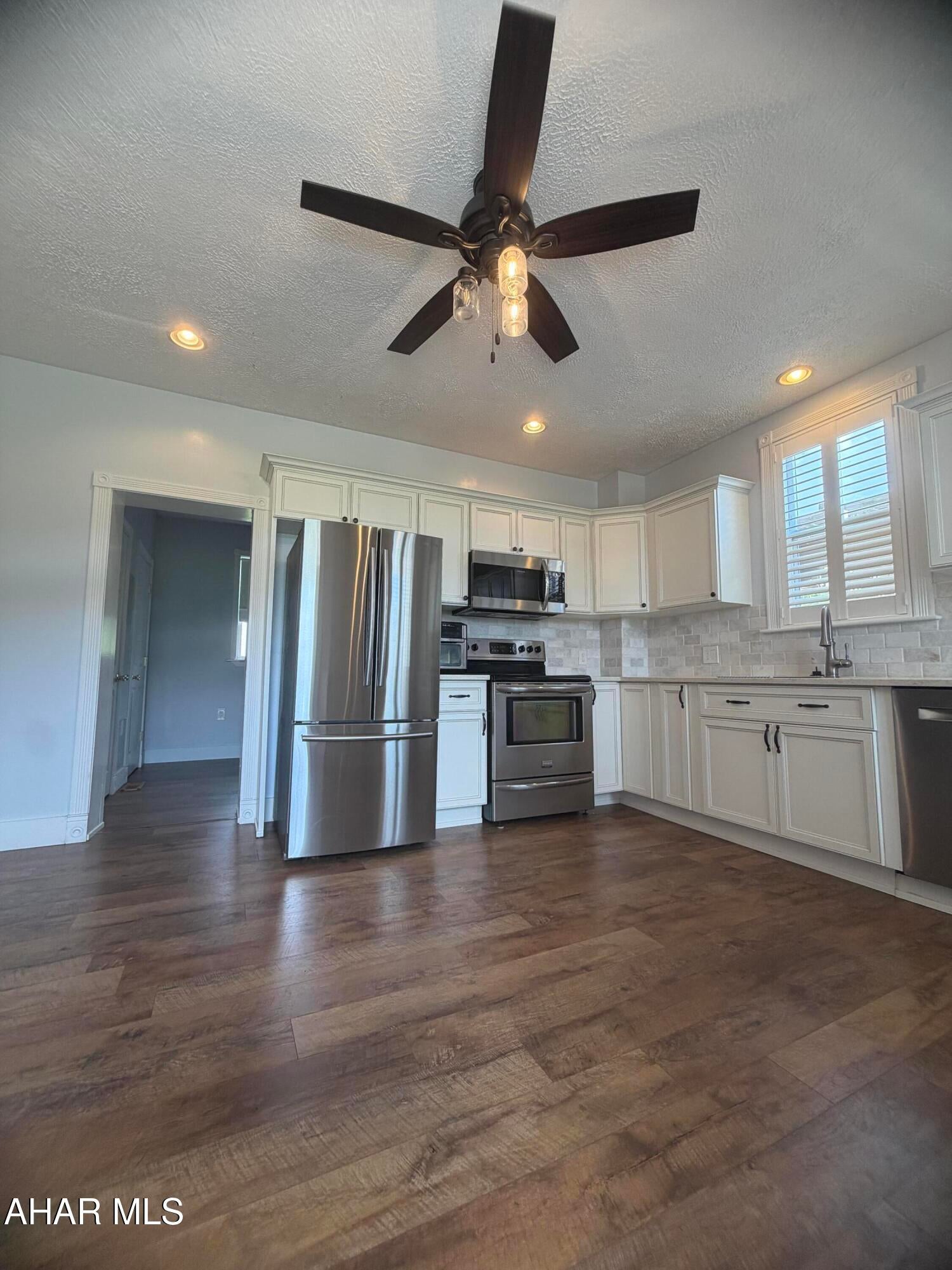 144 Short Cut Road Osterburg, PA 16667 - Photo 17 of 46 Gallery Image 17
