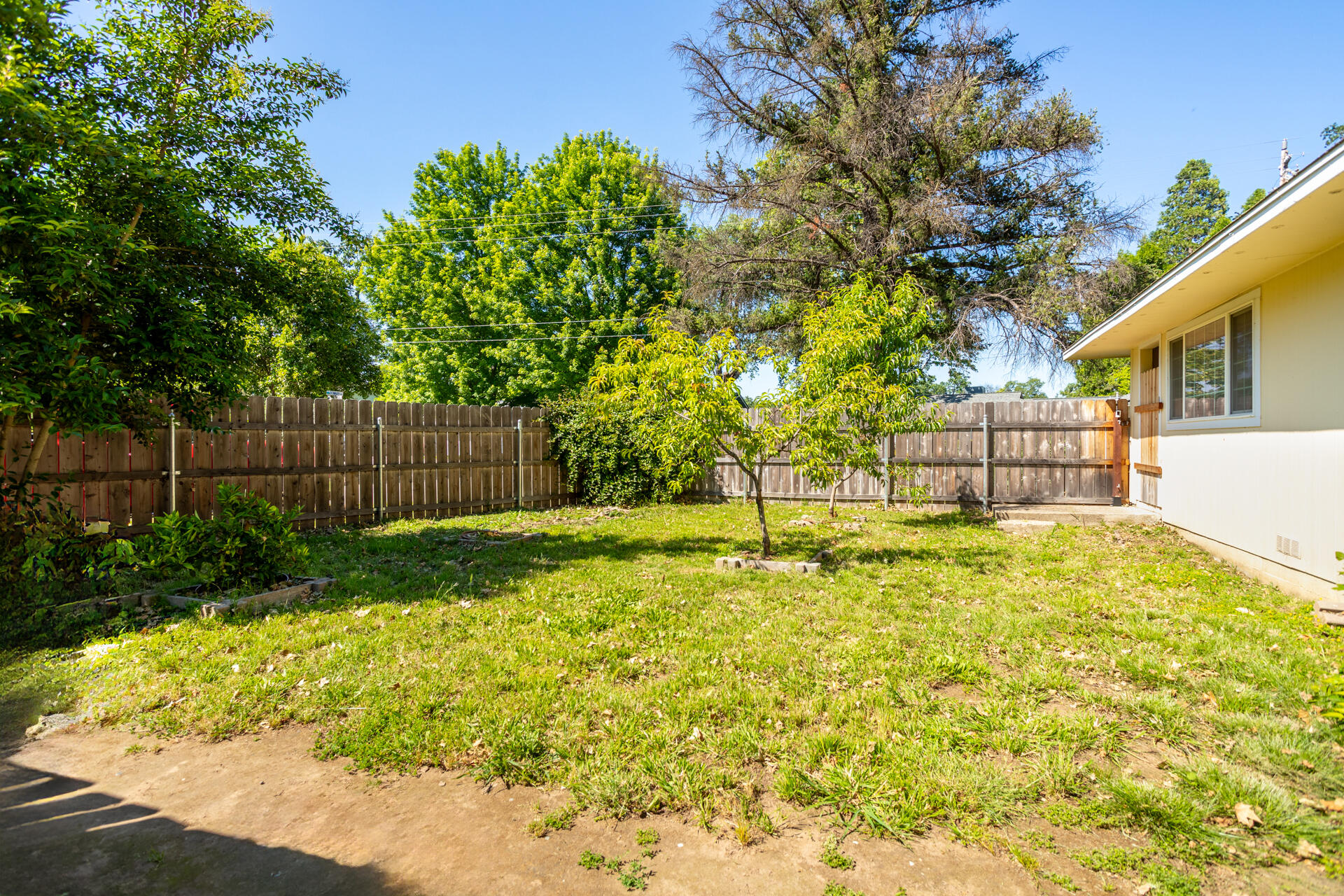3372 Riverside Drive Anderson, CA 96007 - Photo 16 of 22 IMG_0308-HDR