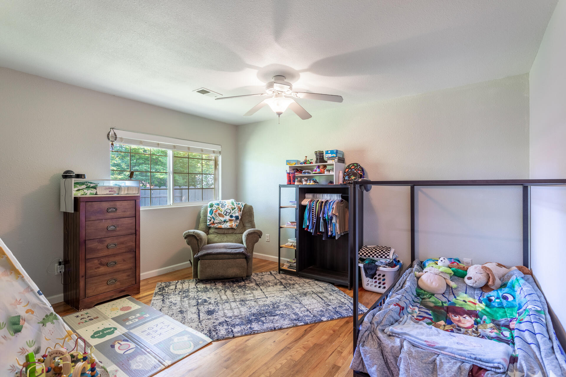 3372 Riverside Drive Anderson, CA 96007 - Photo 9 of 22 Bedroom 2