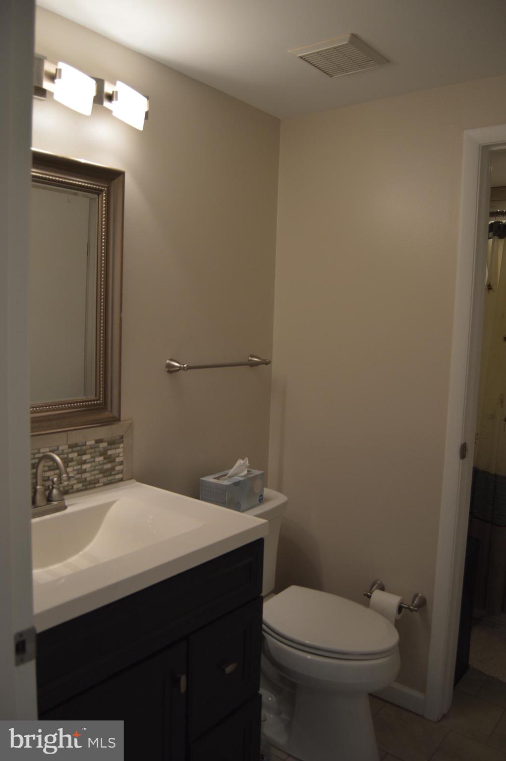 763 Elmhurst Road Severn, MD 21144 - Photo 36 of 39 Hall Bath