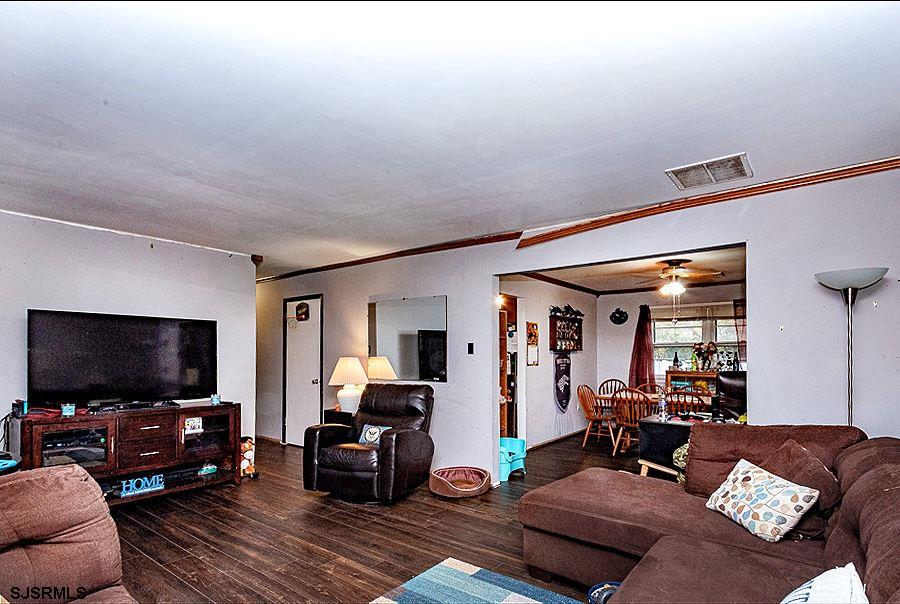 37 Bucknell Road Somers Point, NJ 08244 - Photo 4 of 24 Gallery Image 4