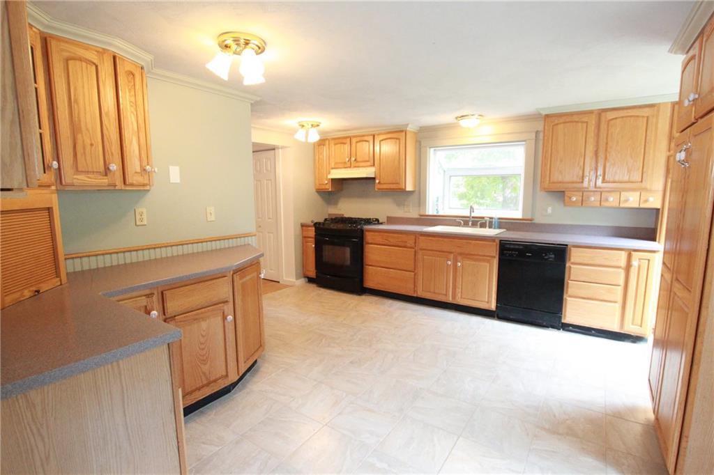 77 Cliffside Road Casco, ME 04015 - Photo 6 of 33 Photo