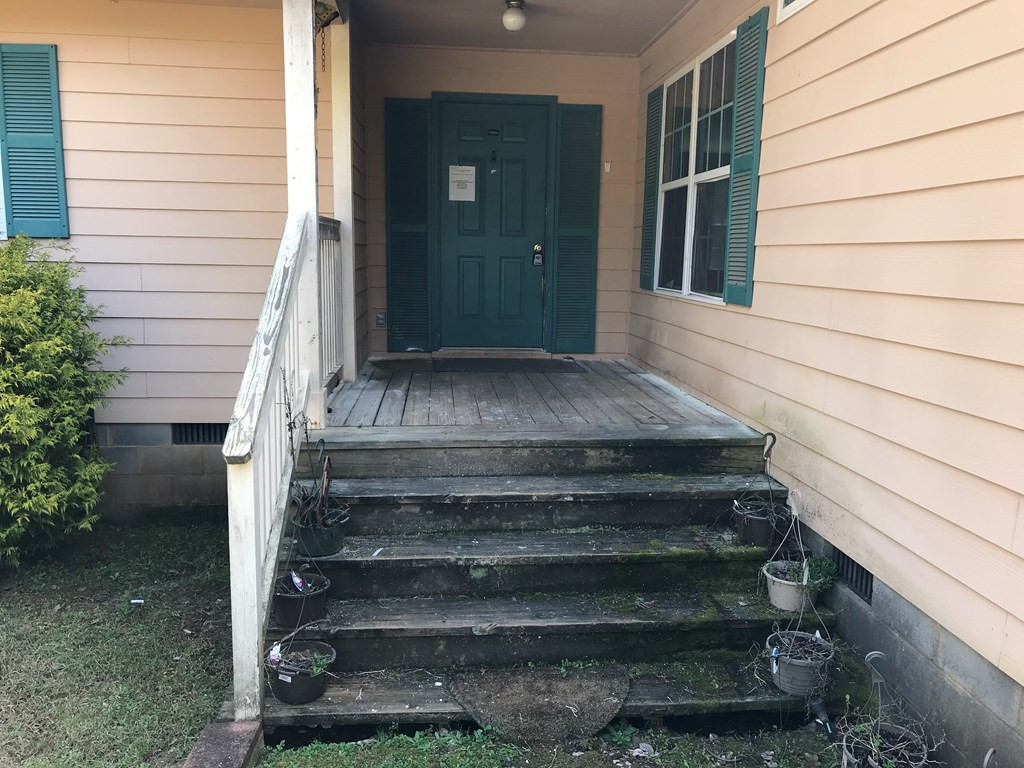 235 State Rd S-41-118 Saluda, SC 29138 - Photo 5 of 16