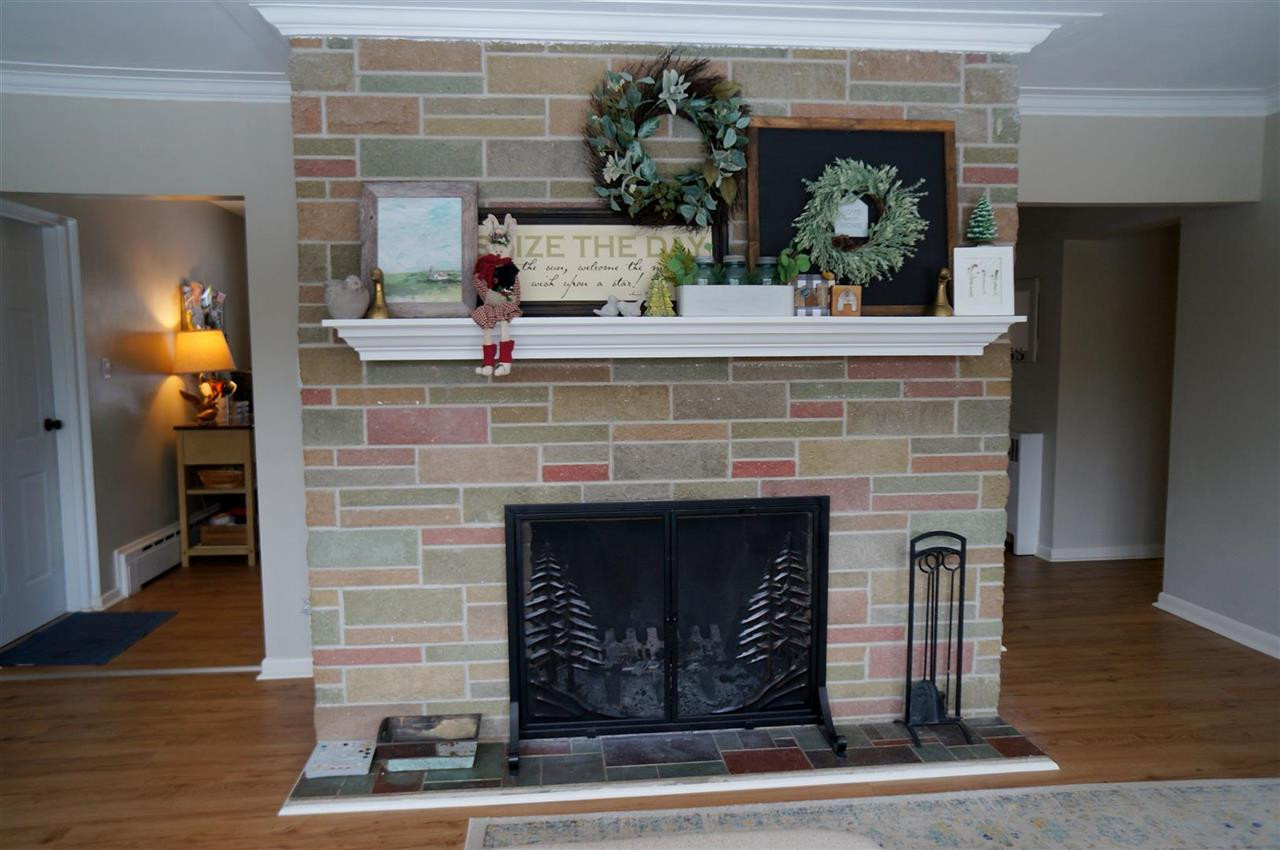 1833 Badgley Road Jackson, MI 49203 - Photo 4 of 35 Photo 4