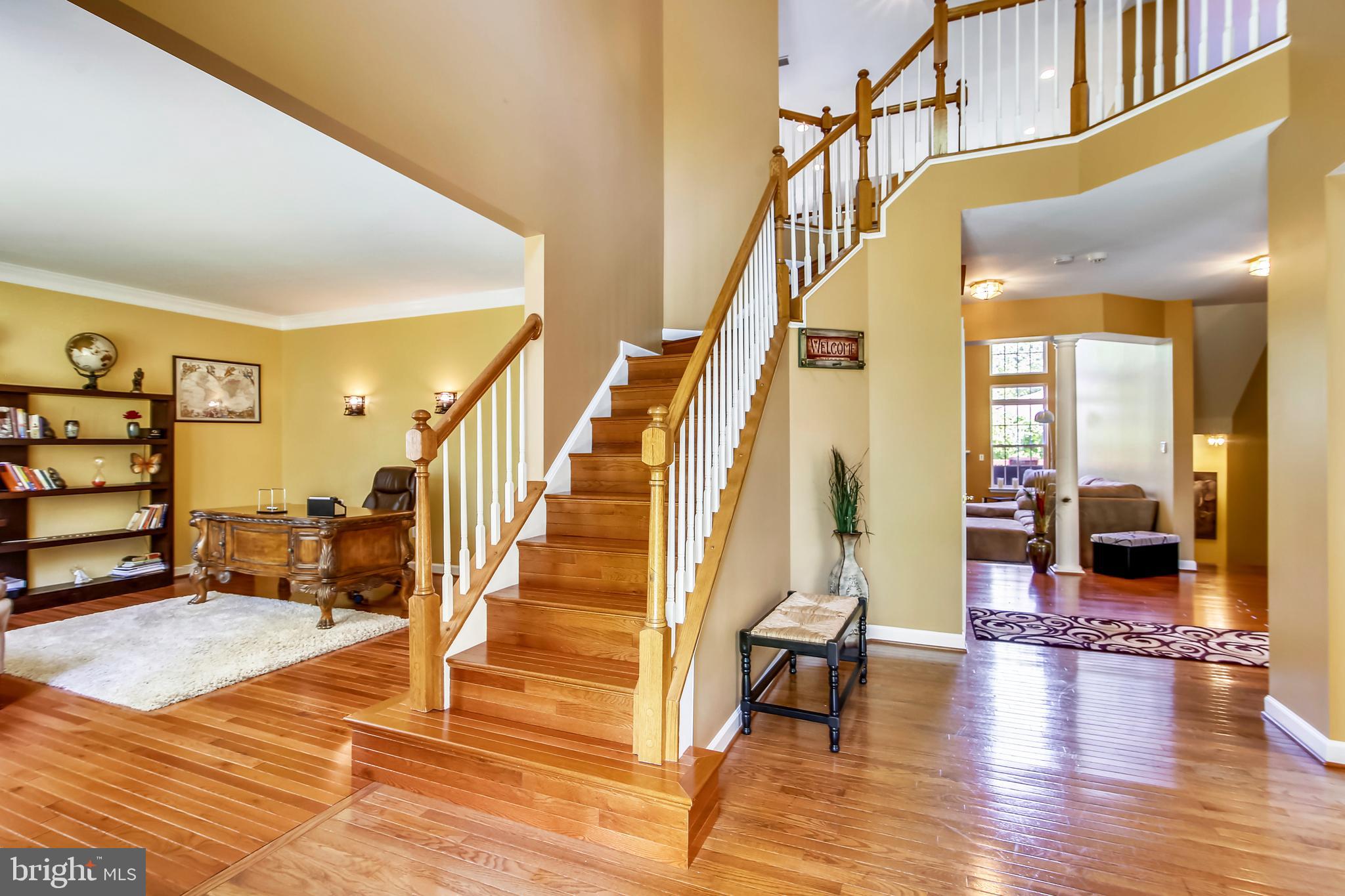 10819 Avonlea Ridge Place Damascus, MD 20872 - Photo 3 of 65 An Inviting Open Concept in this Oasis!
