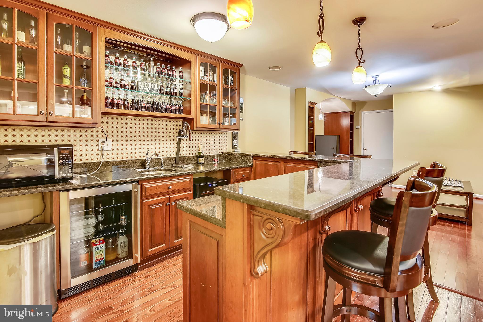 10819 Avonlea Ridge Place Damascus, MD 20872 - Photo 22 of 65 Granite, Cherry Wood, and Stylish Backsplash!