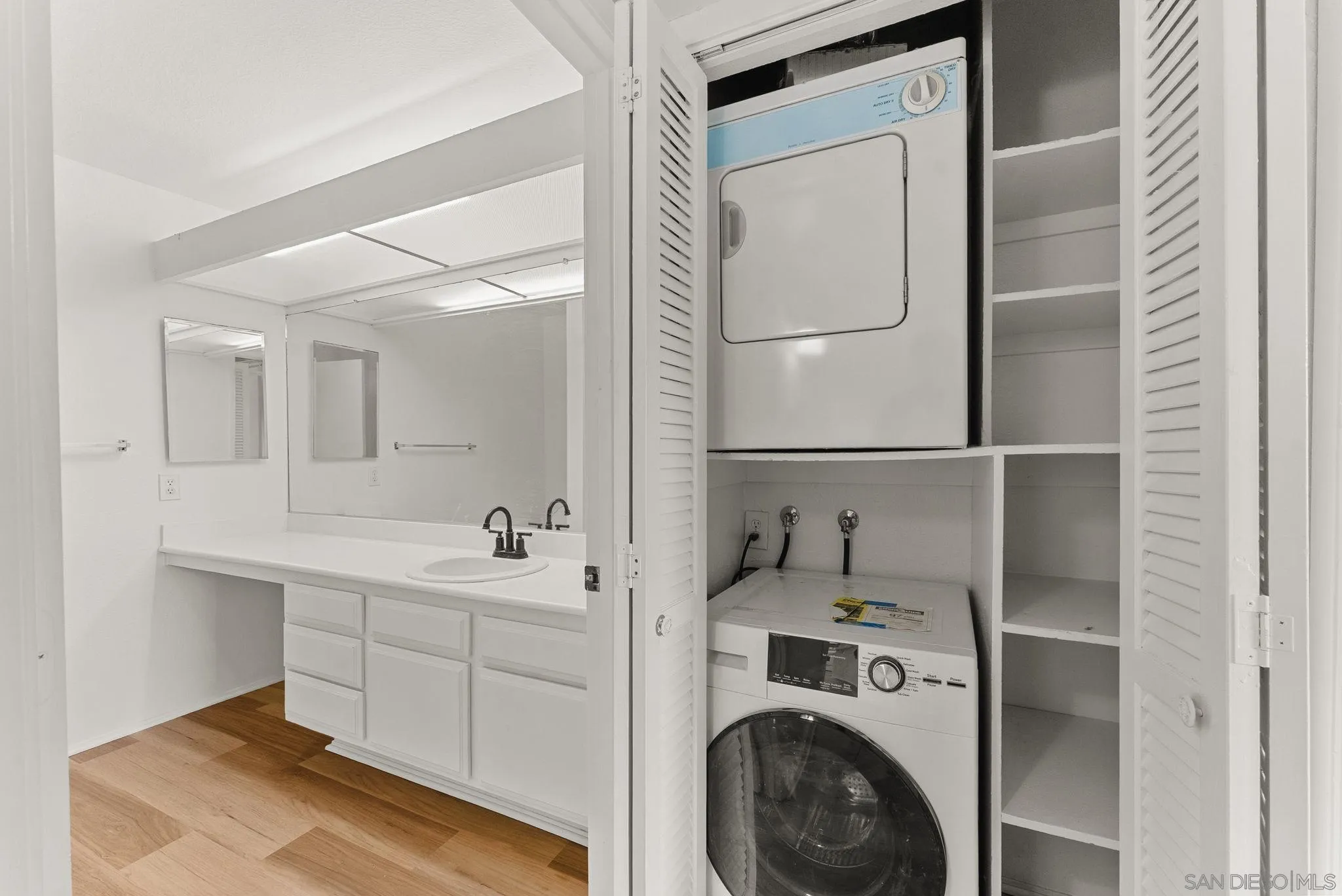 6717 Friars Road, Unit 63 San Diego, CA 92108 - Photo 17 of 24