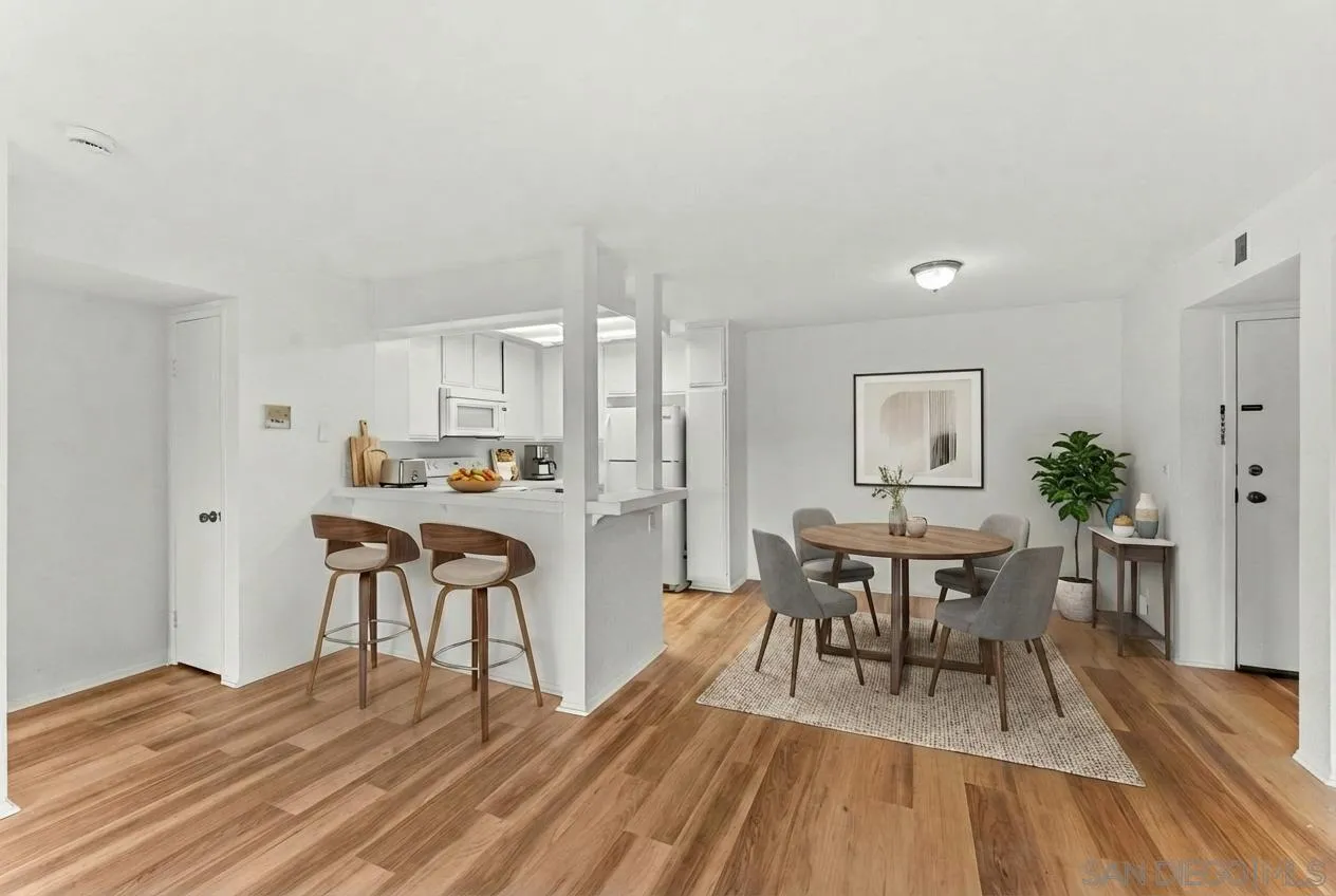 6717 Friars Road, Unit 63 San Diego, CA 92108 - Photo 3 of 24 **virtually staged