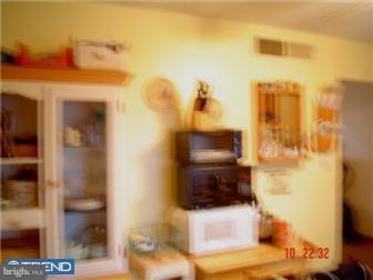 118 Oberlin Road Pennsville, NJ 08070 - Photo 3 of 7 Kitchen